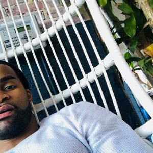 Meet your Posher, Derrick